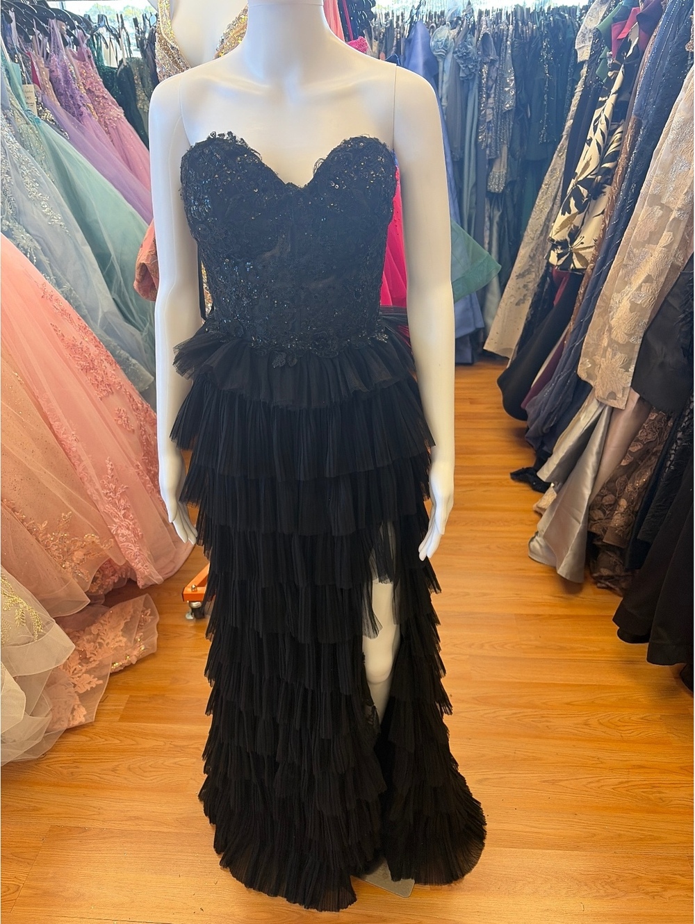 Lucci Lu Black Strapless Lace and Tiered Ruffle Evening Gown Size 14